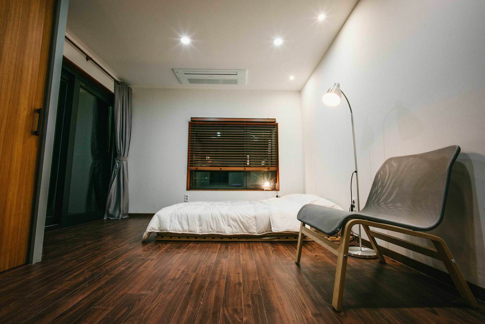 Morning Dew Guesthouse Busan Exterior photo